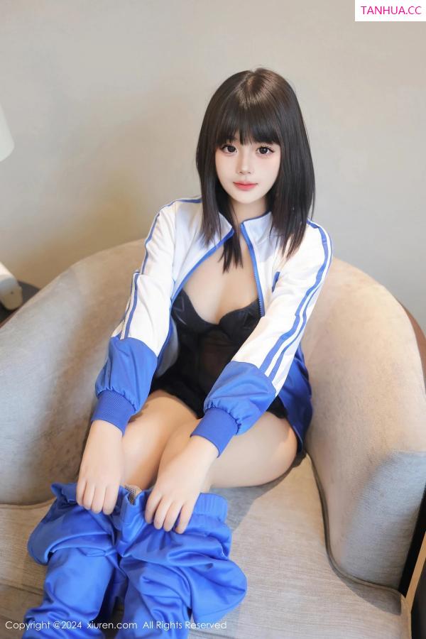   [XiuRen]高清写真图 2024.06.04 No.8648 徐若兮 美臀性感第17张图片